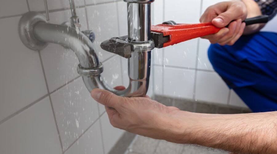 Expert burst pipe repair services in Fort Thomas, AZ